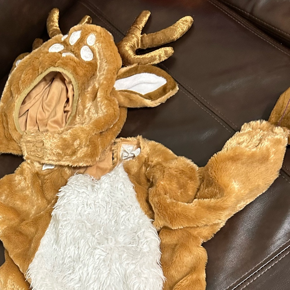 Adorable Brown and White Reindeer Costume for Kids - Picture 3 of 4